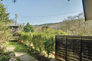 Photo 7- click for photo gallery